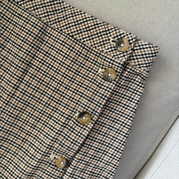 H&M Plaid Skirt - Picture 4 of 5